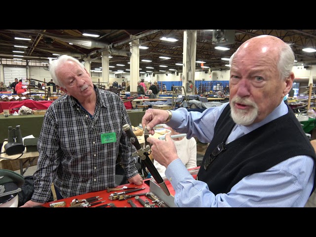 Antique & Modern Arms Show 1